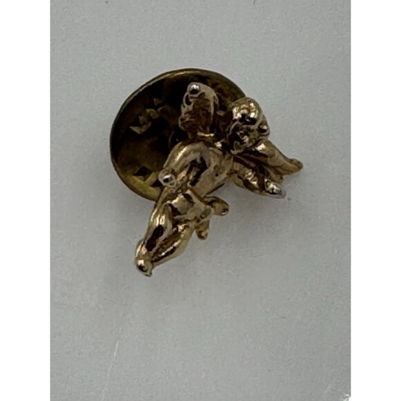 Vintage Guardian Angel Cherub Gold Tone Pin 1" x 1.25" Lapel Hat Brooch - Picture 2 of 7